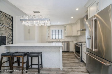 Welcome to 26 Lortel Avenue, tucked away on a beautifully - photo 9