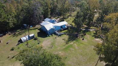 (private lake, pond, coastal) Home For Sale in Crockett Texas