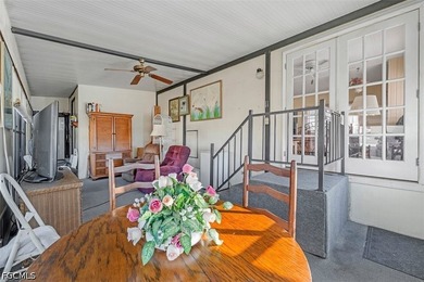 Cozy Corner-Lot Retreat at 55+ Fountainview RV Resort - North - photo 5