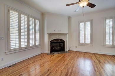 Having It All! That is what describes this stately 3 Bedroom, 3 - photo 7