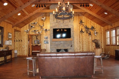 Added Additional 415 Acres! Big Cypress Creek Grand Lodge & - photo 9