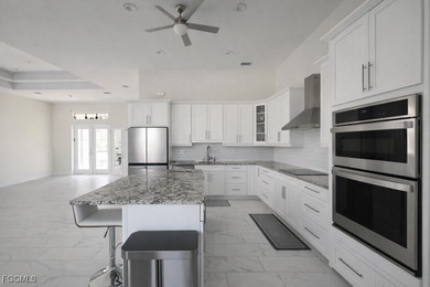 Custom Home with Luxury Finishes & Resort-Style Amenities An - photo 4