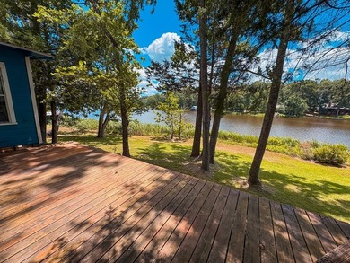 Good vibes cabin on the lake! Located in the gated and private - photo 9