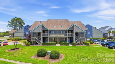 Motivated Seller!! Ground Floor Unit! This cozy 2 bedroom, 2 - photo 1