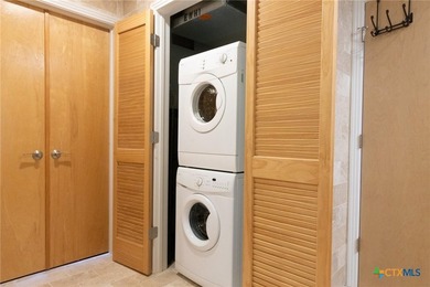 Experience elevated living at BartonPlace with this top-floor - photo 13