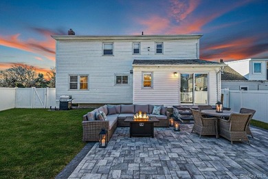 Welcome to this stunning Colonial nestled in the heart of - photo 19