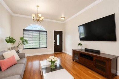 Move right in to this beautifully maintained home on a quiet - photo 6