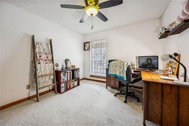 This stunning Shadowlawn Estates home boasts 4-bedroom, 2 - photo 29