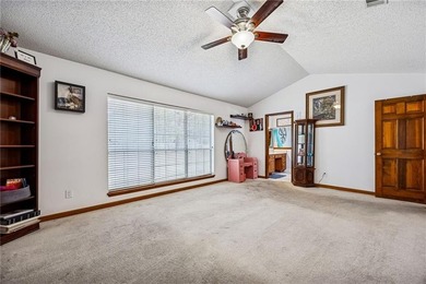 This stunning Shadowlawn Estates home boasts 4-bedroom, 2 - photo 32