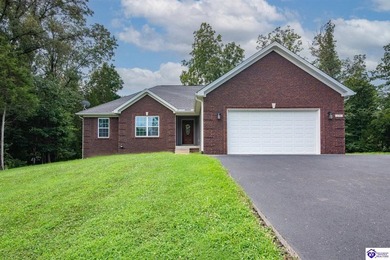 Welcome home to this beautiful ranch nestled in the highly - photo 2