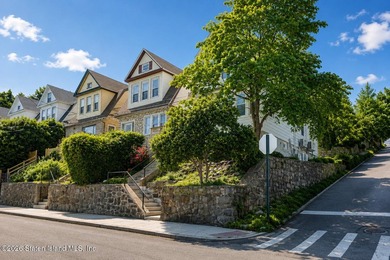 Welcome to this beautifully renovated home nestled in the heart - photo 3
