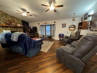 BACK ON THE MARKET:PREVIOUS BUYER'S LOSS, YOUR GAIN!! ADJUSTED - photo 9