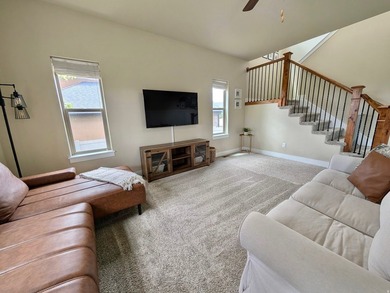 Welcome home to this beautifully maintained Eagle Mountain gem - photo 14