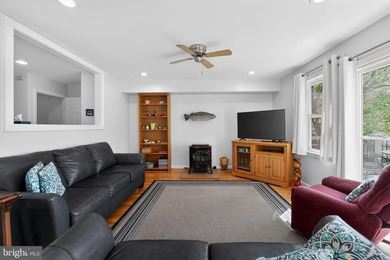 Welcome to 1400 Burke Rd, with over 3000 sq ft of house - photo 17