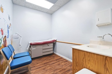 Medical Office Condo. Move in Ready! 1,734 sq feet. Near - photo 18
