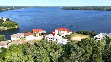 Lake Home For Sale in Savannah, Tennessee