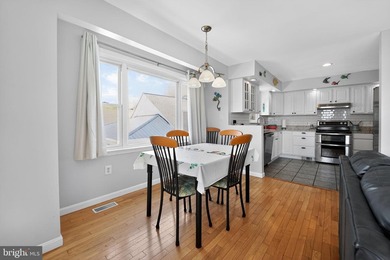 Welcome to 1400 Burke Rd, with over 3000 sq ft of house - photo 22