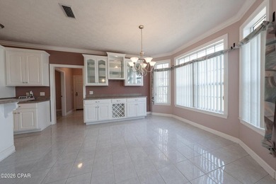 Spacious 3-bedroom, 2-bath traditional ranch-style brick home - photo 23