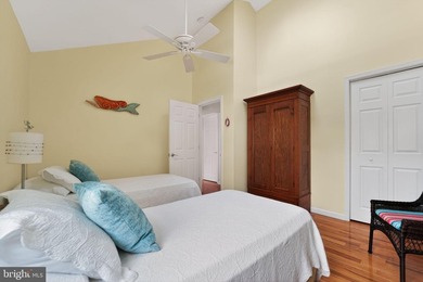 Welcome to 1400 Burke Rd, with over 3000 sq ft of house - photo 24