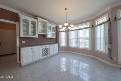 Spacious 3-bedroom, 2-bath traditional ranch-style brick home - photo 25