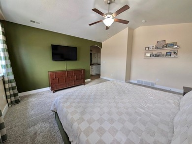 Welcome home to this beautifully maintained Eagle Mountain gem - photo 26