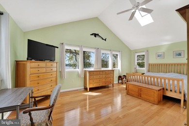 Welcome to 1400 Burke Rd, with over 3000 sq ft of house - photo 27