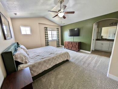 Welcome home to this beautifully maintained Eagle Mountain gem - photo 27