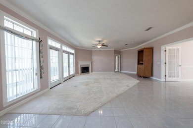 Spacious 3-bedroom, 2-bath traditional ranch-style brick home - photo 29