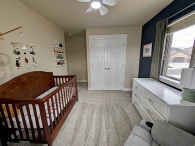 Welcome home to this beautifully maintained Eagle Mountain gem - photo 42