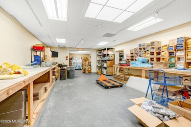 Great buy! Warehouse plus retail in prime location on Rt 35 - photo 43