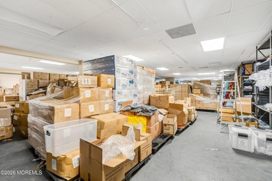 Great buy! Warehouse plus retail in prime location on Rt 35 - photo 44