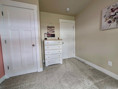 Welcome home to this beautifully maintained Eagle Mountain gem - photo 45
