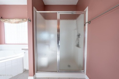 Spacious 3-bedroom, 2-bath traditional ranch-style brick home - photo 47