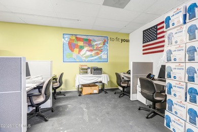 Great buy! Warehouse plus retail in prime location on Rt 35 - photo 48