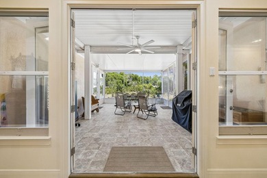 Tucked away in a secluded setting, this impressive three-bedroom - photo 10