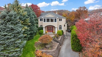 Luxury living at The Summit at Dongan Hills Colony. This - photo 7