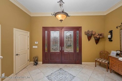 Luxury living at The Summit at Dongan Hills Colony. This - photo 10