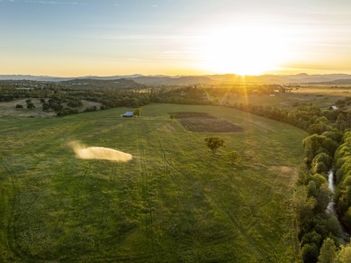 Lake Home For Sale in Eagle Point, Oregon