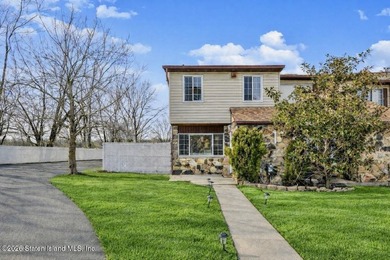 Discover the exceptional charm of this meticulously renovated - photo 2