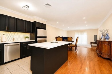 Welcome to this beautifully renovated 2-bedroom, 2-bathroom - photo 5