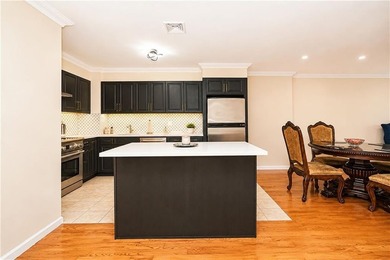 Welcome to this beautifully renovated 2-bedroom, 2-bathroom - photo 8