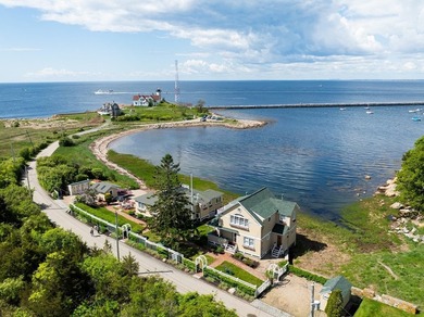 Presenting a rare waterfront Eastern Pt compound spanning 3 - photo 1