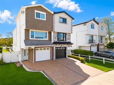 Unique package opportunity: includes the house and an adjoining - photo 2