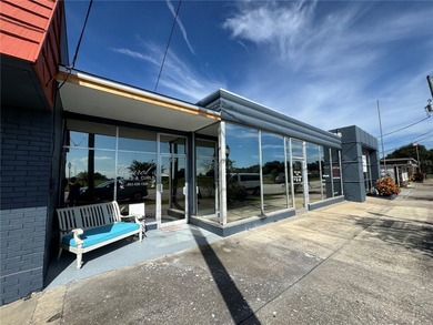 Excellent investment opportunity with this versatile commercial - photo 7