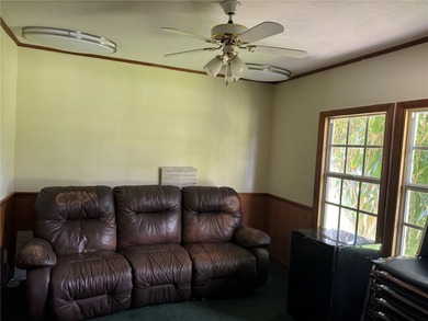 Charming downtown Frostproof building with endless potential! - photo 7