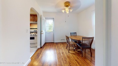 Welcome to 50 Raymond Place! An adorable well maintained 4 - photo 10