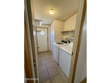 **ALL AGES with LOW lot rent** Welcome Home! Spacious corner-lot - photo 15