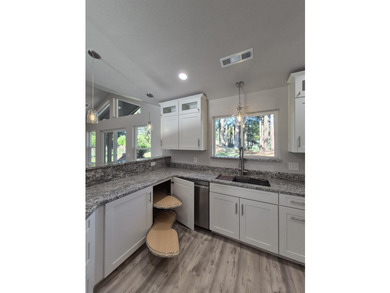 Quality craftsmanship and luxurious materials, this brand-new - photo 20