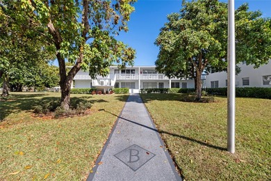 Spacious 1-bedroom, 1.5-bathroom condo conveniently located on - photo 21