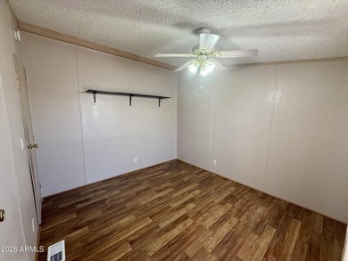 **ALL AGES with LOW lot rent** Welcome Home! Spacious corner-lot - photo 22